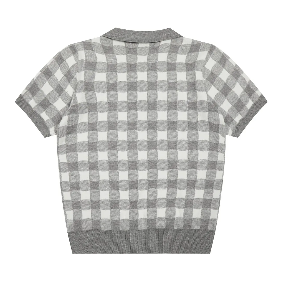 P166 💰 "Top quality" Style number: DS225# (on sale all year round) [Ralph Lauren plaid jacquard basic pony embroidered logo knitted POLO short sleeves] ✅Ralph Lauren all-match goddess style plain plaid knitted lapel short sleeves for all seasons ✅Main provider of platform live broadcast Wholesale entity ✅ZP quality 1:1 version Scan the code to enter the GF website Counter quality ✅Detailed quality The only one in Guangzhou Imported quality cotton yarn, focusing on high-end, cost-effective, good quality, needless to say, ✅Restore the original version, loose, comfortable and stress-free, simple is high-end, classic is eternal, ✅The upper body is simple and easy to match, a must-have for goddess ootd. Good-looking clothes are never picky. A must-have in the goddess' wardrobe. Size: S-L Color: Gray Yellow Pink Light Blue Red Green